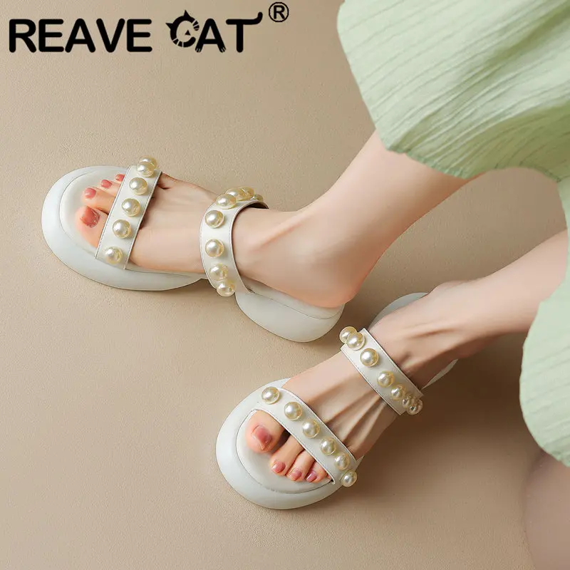 

Женские повседневные босоножки REAVE CAT, брендовые туфли без застежек с круглым носком, шнурками и бусинами на плоской подошве, яркие повседневные женские босоножки, размеры 40, 41, 42, 43