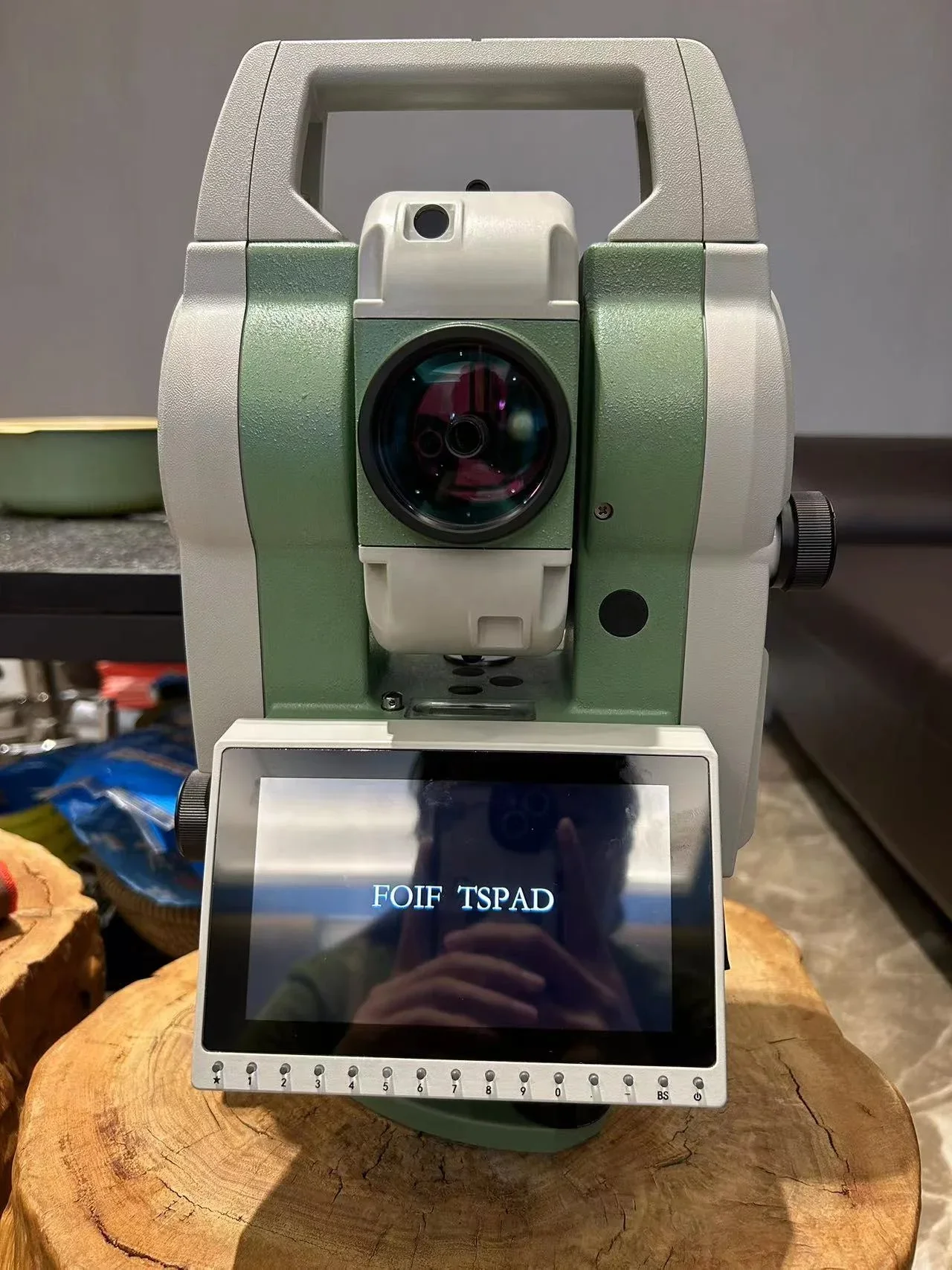 FOIF RTS-362R/RTS-362N Электронный тахеометр без отражателя на 1000 м с двухосной