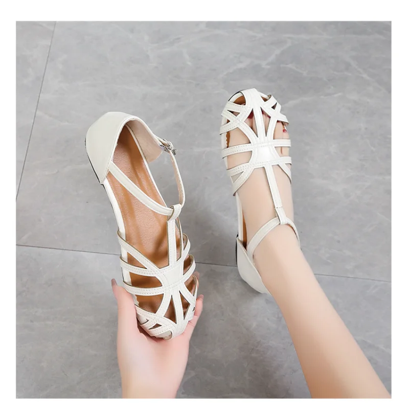 

Retro Women's Sandals Roman Literary Style Hollow Female Shoes 2022 Summer Solid Color Thick Heels Flat Bottom Ladies Shoes