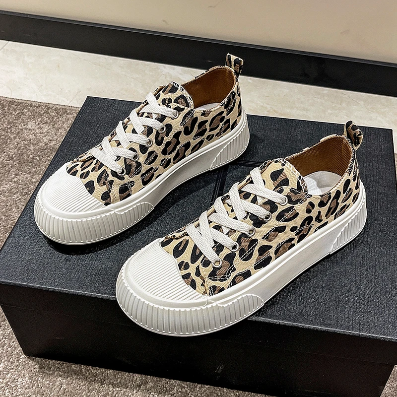 

Эспадрильи женские на платформе, повседневная обувь, криперы, универсальные тканевые кроссовки с круглым носком, базовый кружевной материа...