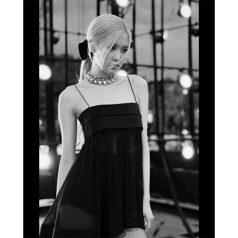 

Женское модельное платье мини на бретелях, черное элегантное платье составного кроя без рукавов, праздничные Вечерние платья на бретелях, в...