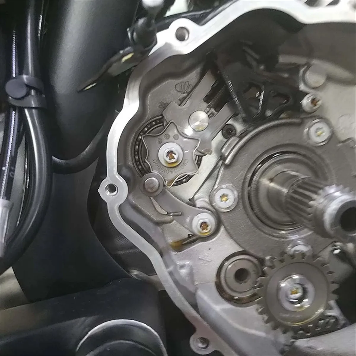 Гладкая опора переключения передач стабилизатор кронштейн для MOTO 800MT 800NK 800 MT