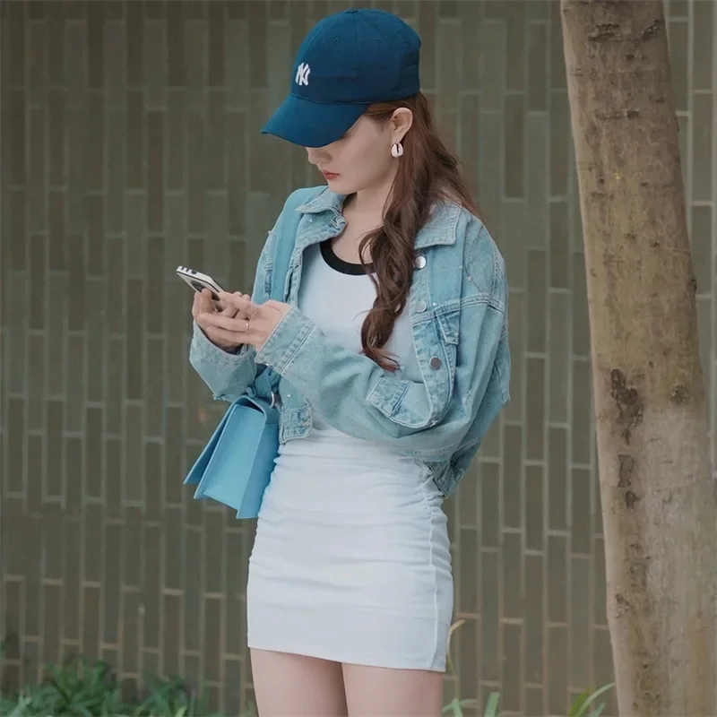 Повседневная модная универсальная потертая джинсовая короткая куртка 23