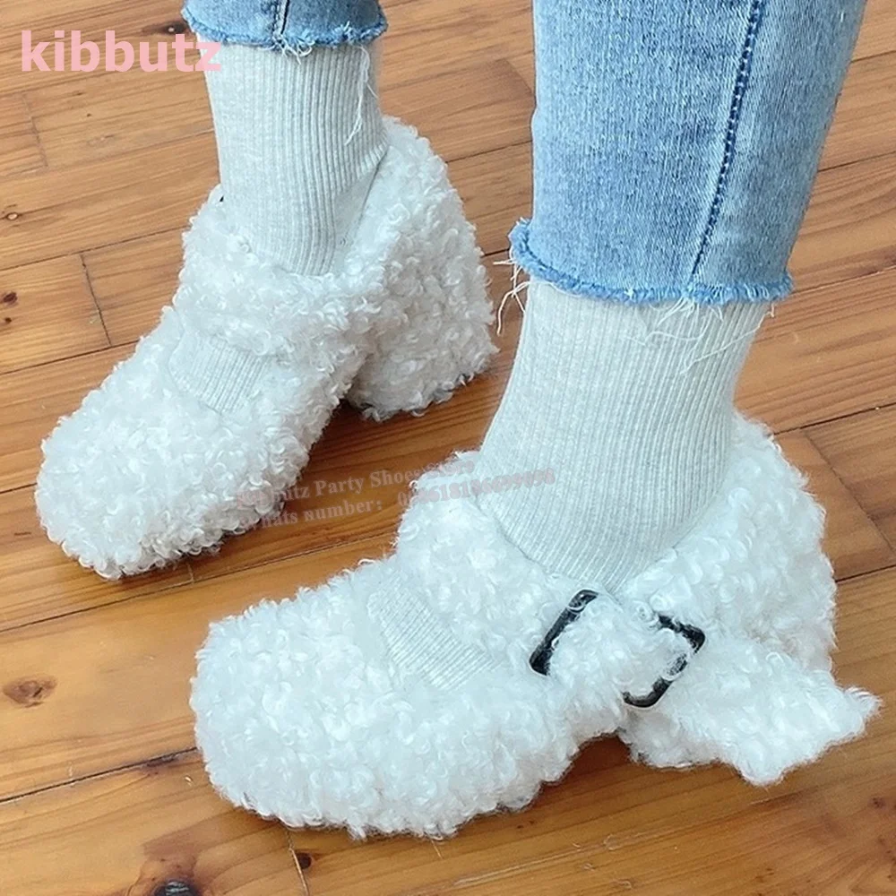 Пушистые однотонные туфли-лодочки с круглым носком на квадратном каблуке