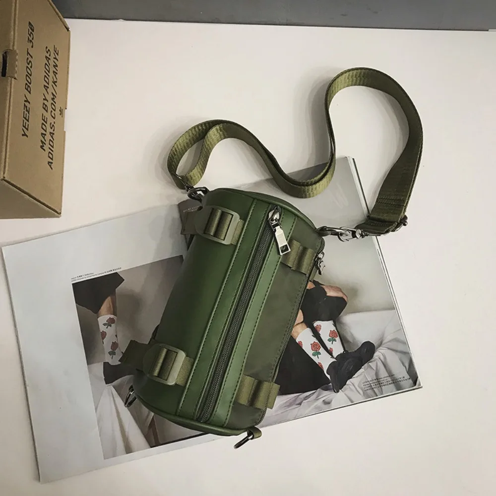 Большая вместительная цилиндрическая сумка через плечо износостойкая