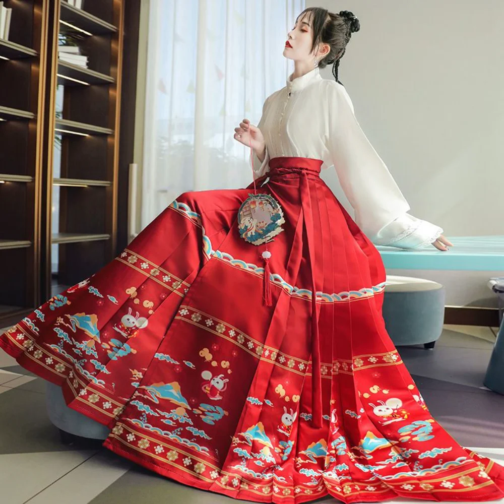 

Ming Dynasty Hanfu Modern Style Vintage Han Element Improved White Shirt + Red Black Horse Face Skirt Chinese Outfit for Women