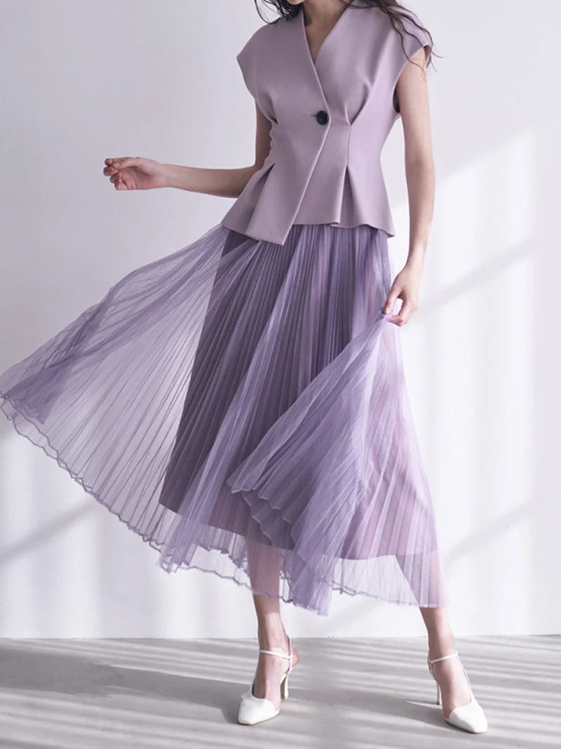 

A GIRLS Summer New Temperament Femme Set V Neck Single Button Sleeveless Blazer Vest + High Waist Pleated Mesh Skirt 2pcs Suits