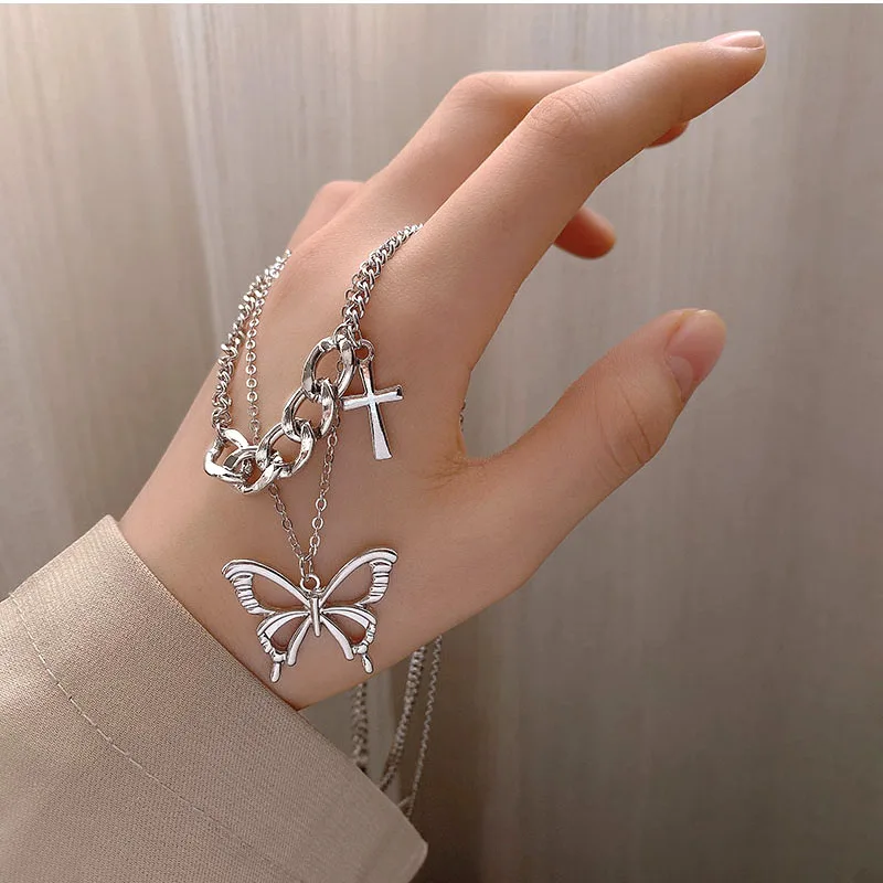 

Metal Layered Butterfly Cross Pendant Necklace Women Hip Hop Goth Goth Sweater Chain Choker Party Statement Jewelry Accessories