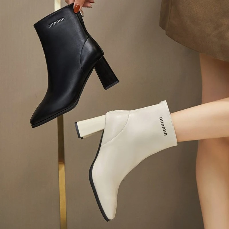 Женские ботильоны на высоком каблуке с квадратным носком кожаная зимняя обувь