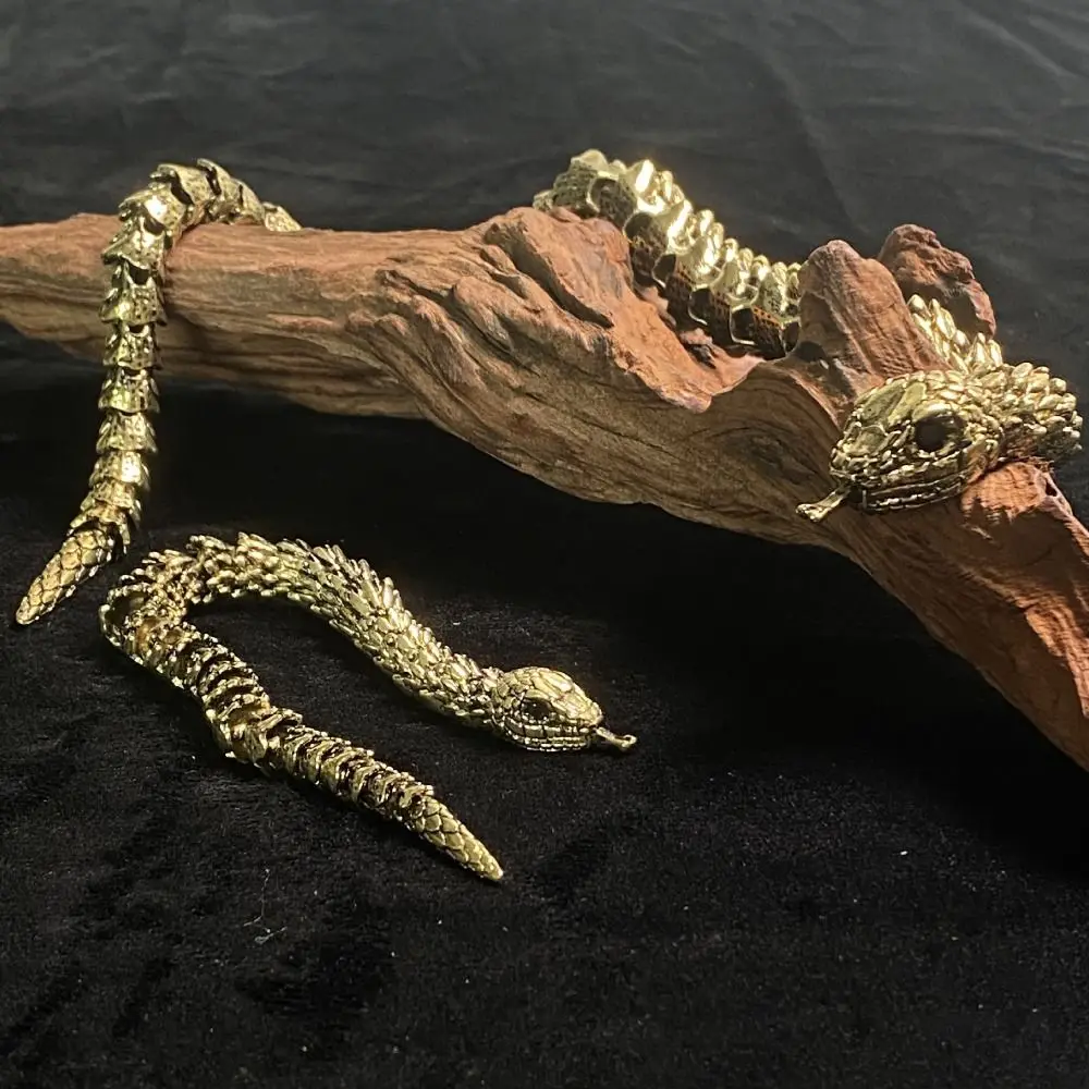 Шарнирные суставы змея