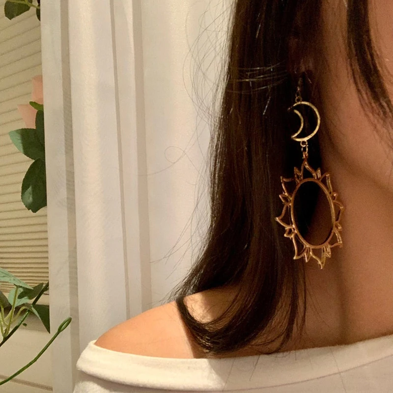 

Vintage Size Hollow Out Sun Moon Up Down Asymmetrical Female Accessories Popularity Trend Wedding Gift Drop Earrings For Woman