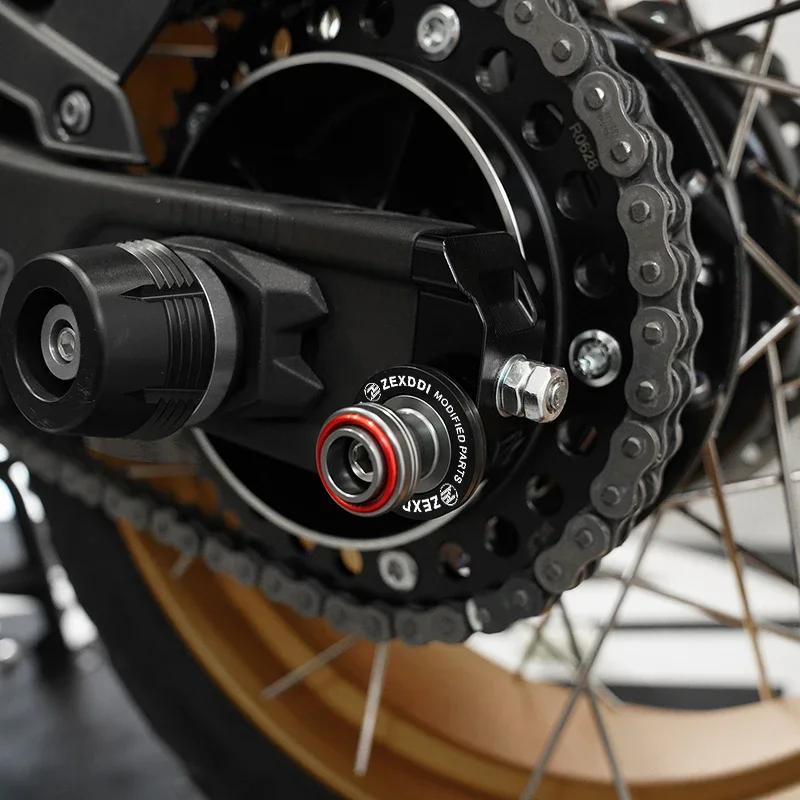 Фото Кронштейны (слайдеры) M6 для мотоциклов Aprilia RSV4, RS457, SR50, RSV1000/R, RS660, Pegaso 650, Tuareg 660, Shiver 750 №2