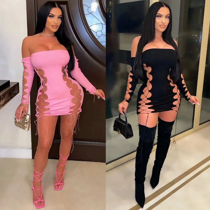 

Женское платье-футляр с вырезом лодочкой и вырезом-лодочкой