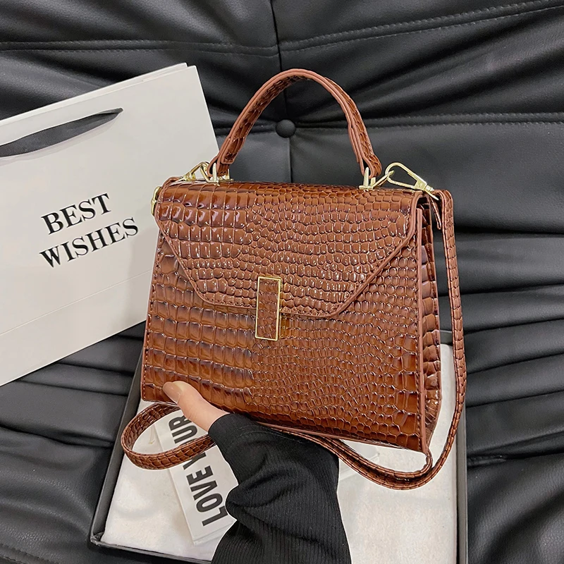 Женская кожаная сумка через плечо