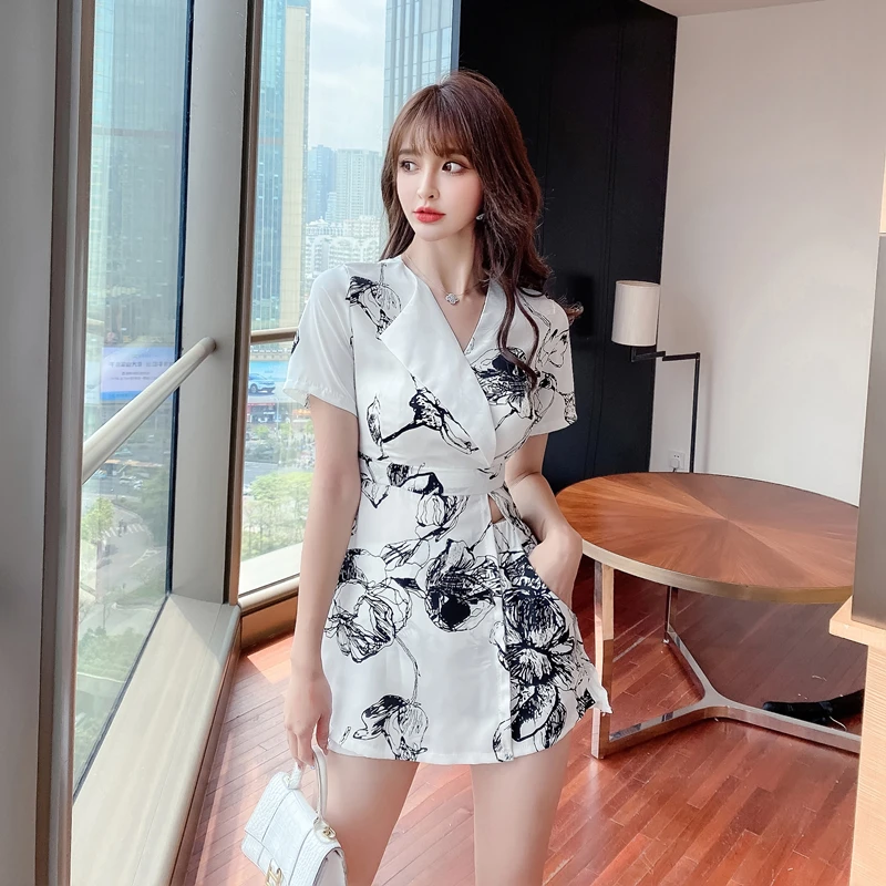 

Women's Suit 2022 Summer New Slim Shows Thin Casual Fashion Korean Temperament Print Blazer Tops Shorts 2 Two Piece Set Women
