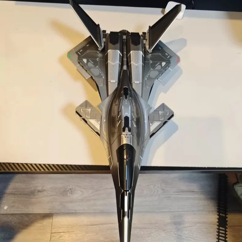 Фото Коллекционный сборный набор военного самолета Hukua Model 1/144 Scale Baidi Aerospace Fighter (план South Gate) для настольной демонстрации №2