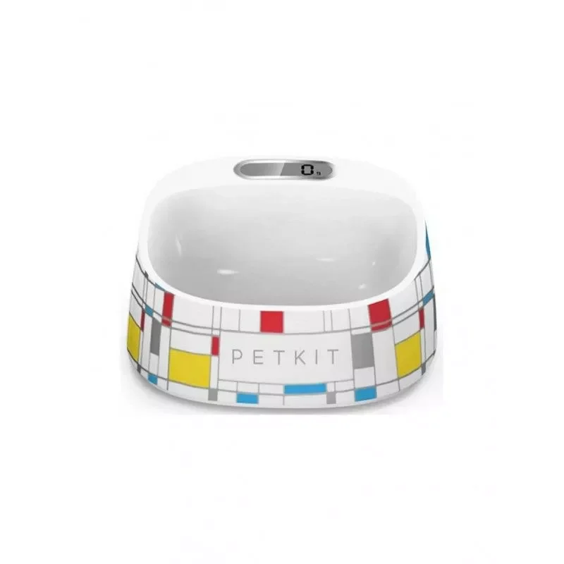 

smart feeder for Mondrian cats is a bowl that weighs the amount of your pet's food and also prevents the appearance of bacte
