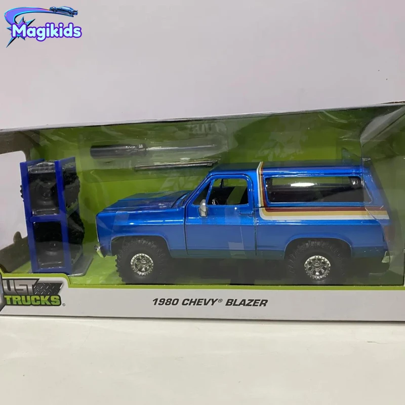 

1:24 1980 Chevy BLAZER SUV Off-road vehicle Simulation Diecast Chevrolet Metal Alloy Model Car Toys for Children Gift Collection