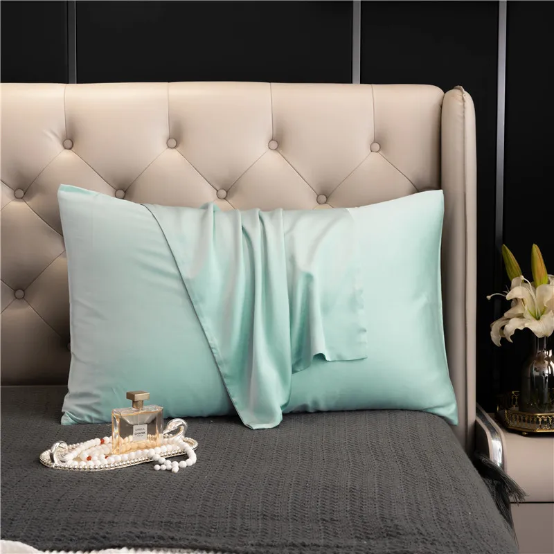 

Наволочка из шелка CHA YU PAI