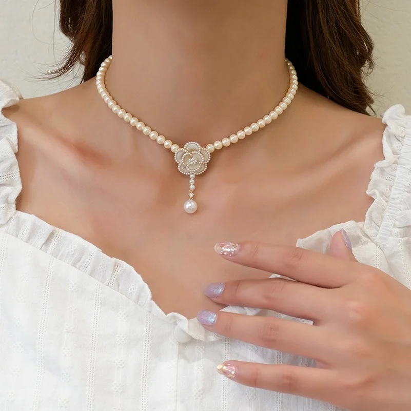 

Pearl Necklace for Women Choker Flower Pendant Girl Collar Bridal Necklace for Wedding Gold Chain Jewelry Aesthetic Streetwear