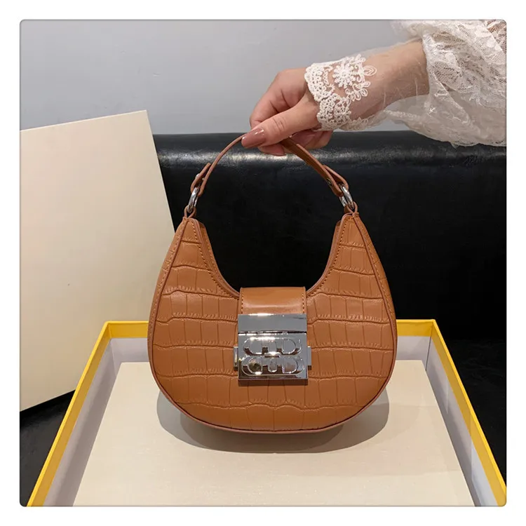 New 2023 Fashion Women's Skew Straddle Bag Trend Versatile Small Design Shoulder Portable Underarm Bags Women Purse And Handbags