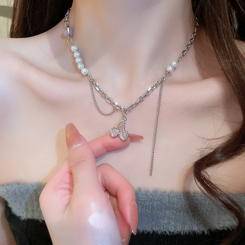 

Small Cherry Pendant Pearl Necklace for Women Hip Hop Personality Chain Sweet Cool Wind Collarbone Chain Korean Fashion Jewelry