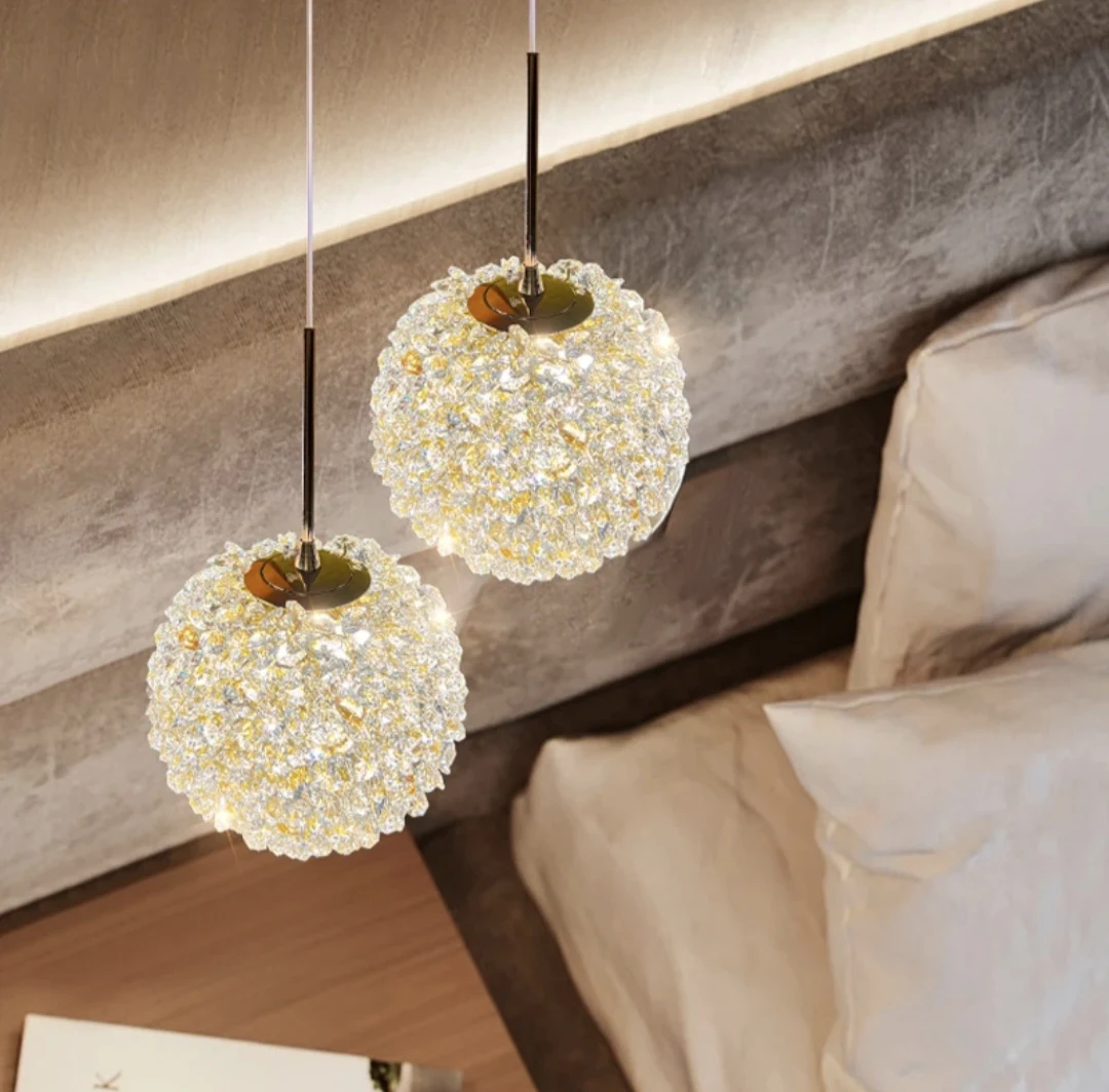 Прикроватная маленькая люстра для спальни теплый романтический