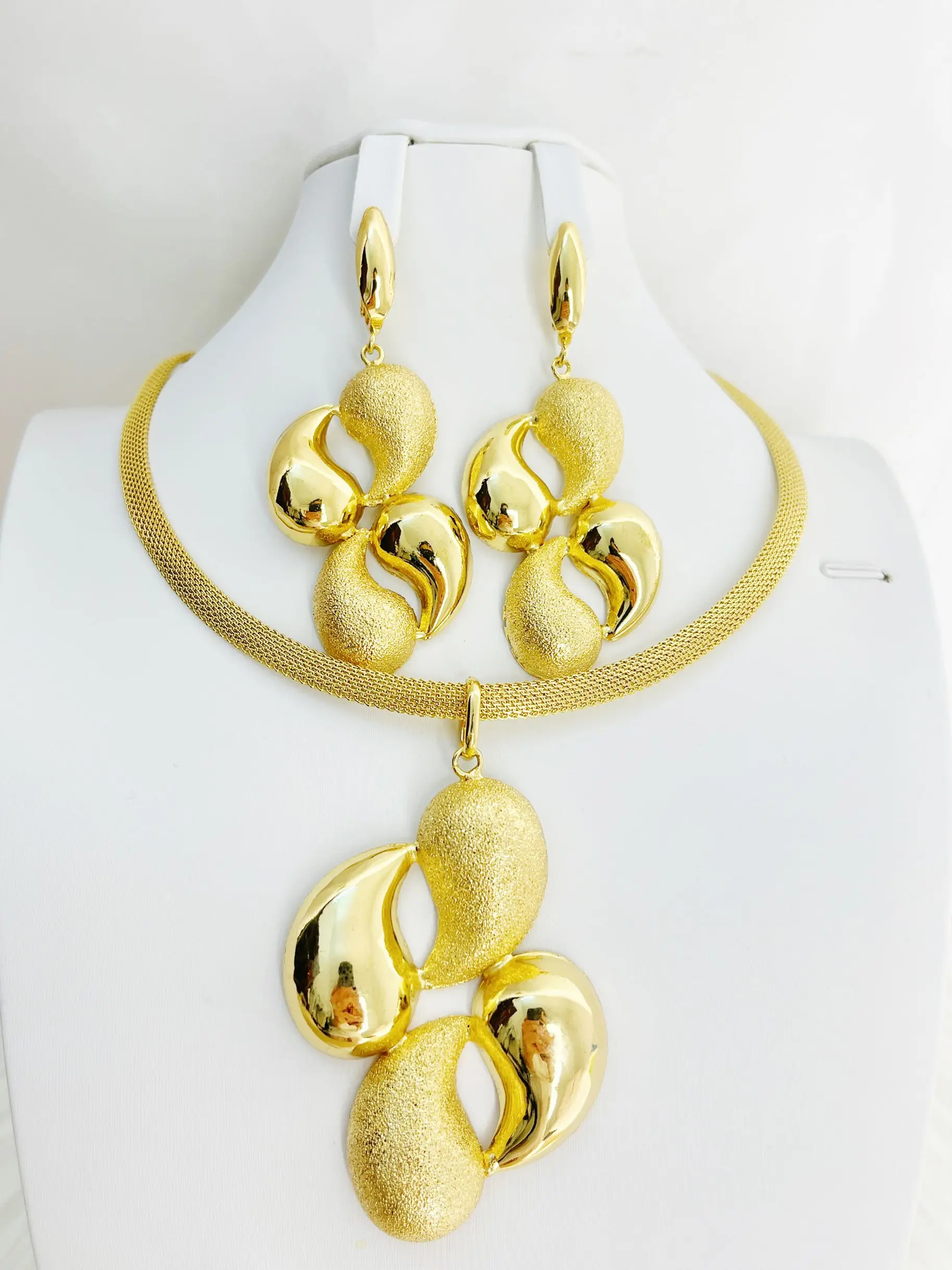 

Dubai Jewelry Set Women Wear Party Wedding Anniversary Fashionable Gold Plating Luxurious And Elegant