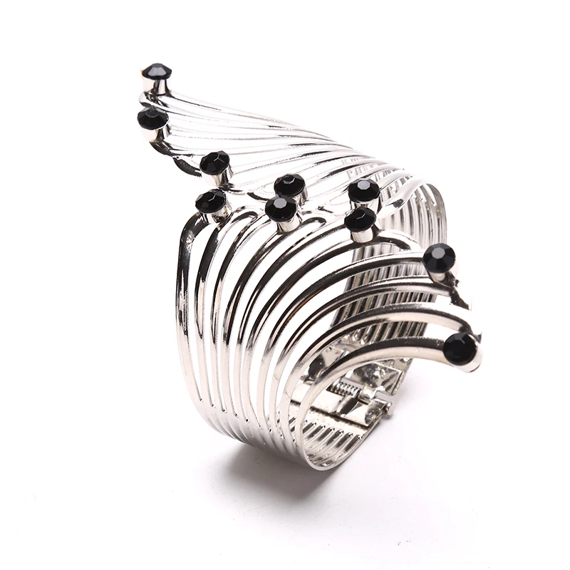 

Luxury Feather Rhinestone Bangle Glitter Metal Hollow Wrist Decor For Women Fashion Wings Cuff Bangle Jewelry