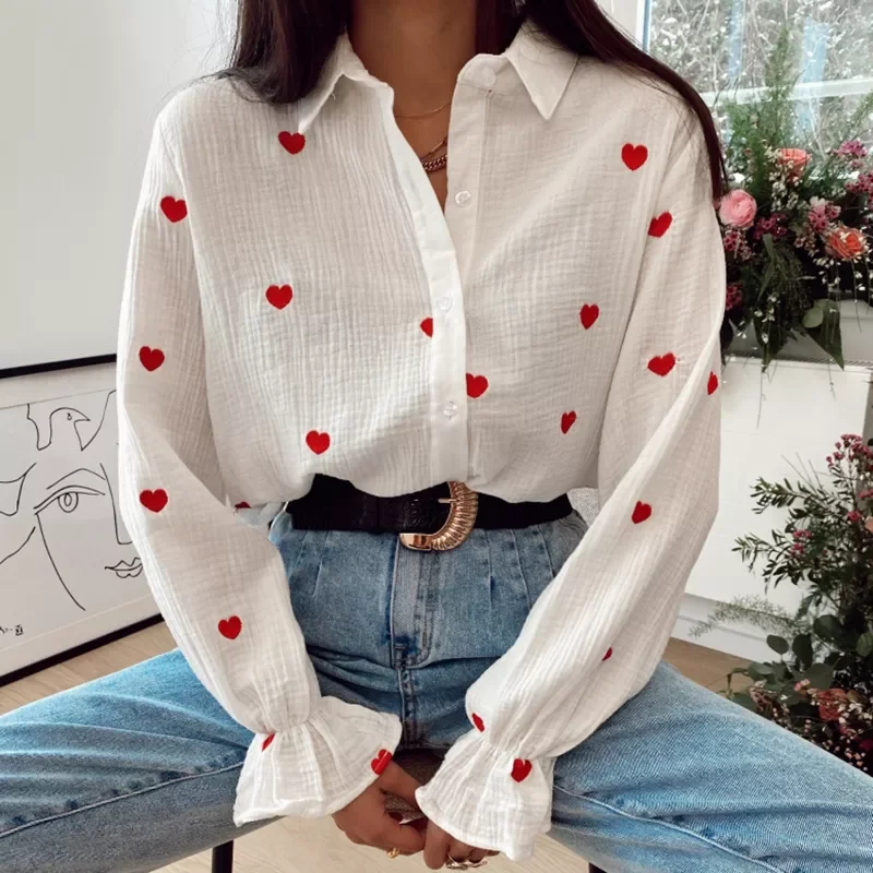 

2022NEW Turn Down Collar Blouses Women Fashion Red Heart Embroidery Shirts Women Elegant Casual Long Sleeve Tops Female Ladies