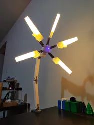 Настольная лампа