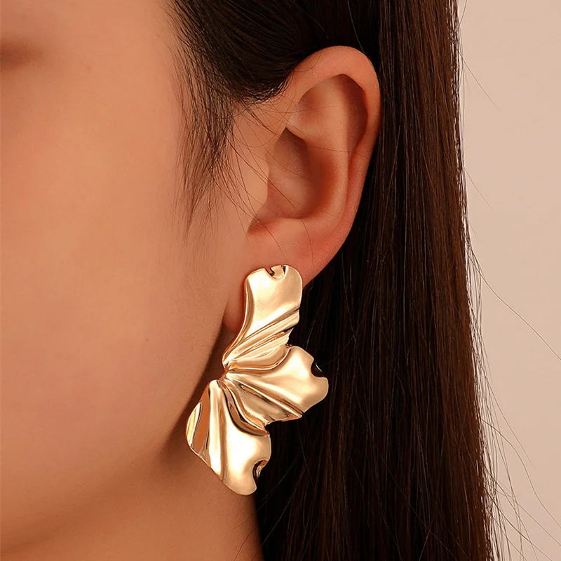 

Fashion Jewelry Personality Gold Color Flower Earrings Contracted Temperament Matte Irregular Petal Metal Drop Earring For Women