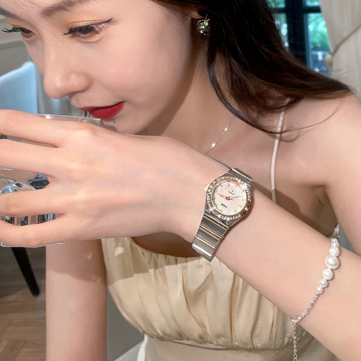 Новинка 2024 женские часы с созвездиями высококлассные Часы циферблатом полностью