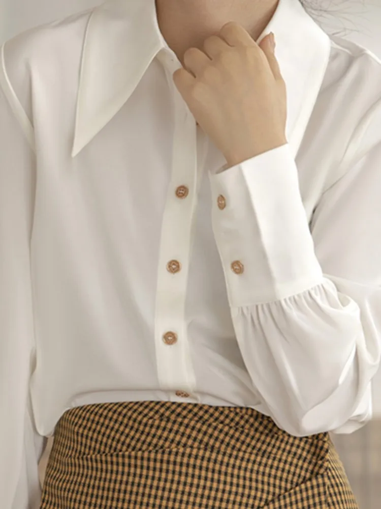 Женская летняя стильная атласная белая рубашка элегантная официальная блузка