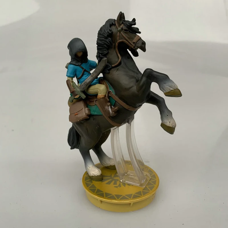 

The Legend of Zelda Action Figure Link Riding A War Horse Model Desktop Ornament Toys