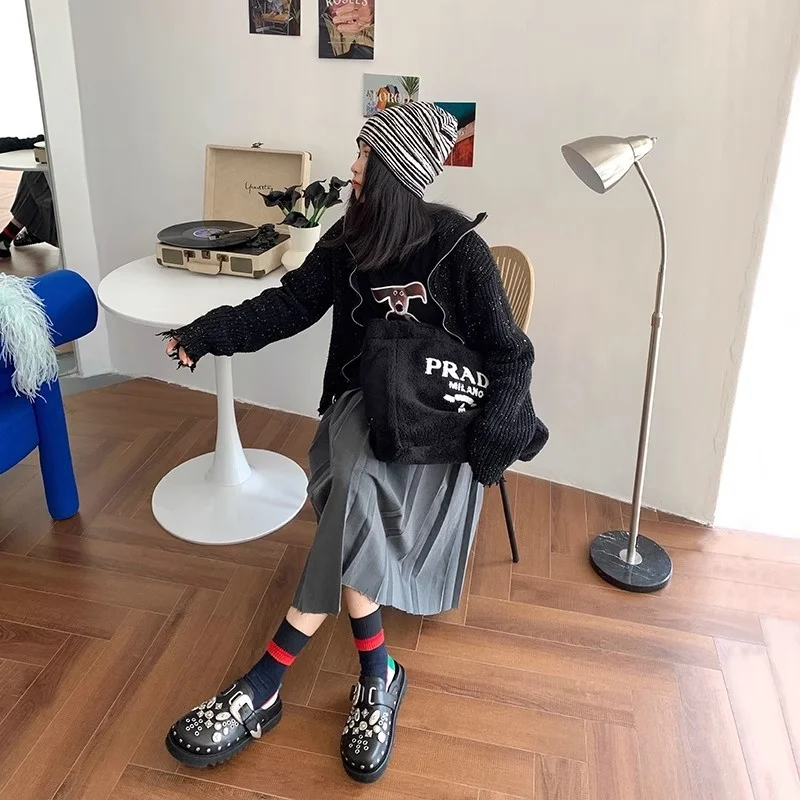 Gu Yun | Riveted Thick Sole Slippers for Female Outwear, Summer niche Boken Hole Shoes, Baotou, Black Half Slippers Fashion