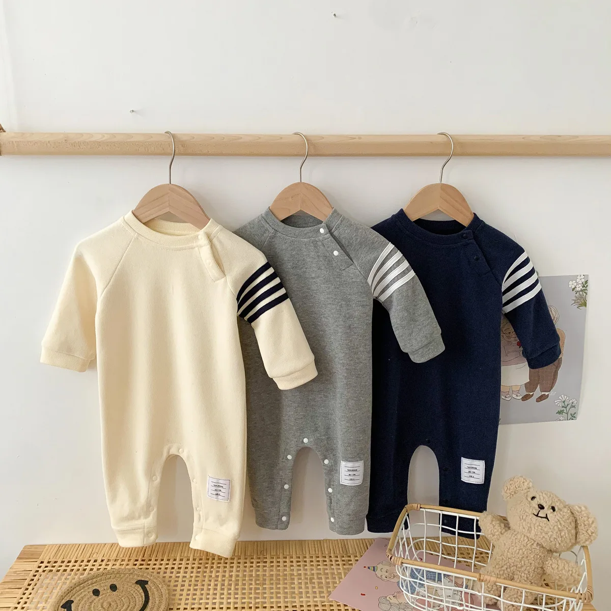 Spring and Autumn Baby Garments Cotton Fashion Style Boys and Girls Grey Baby Garments Wear Western style Jumpsuit 0-3