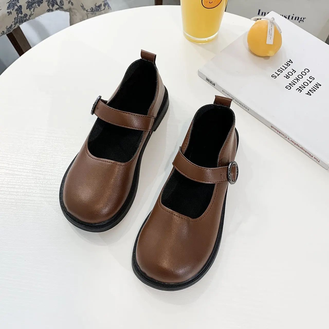 

Lolita Shoes Buckle Mary Janes Shoes Patent Leather Shallow Woman Flats Girls Shoes Sapatos Femininos Confortaveis E Elegante