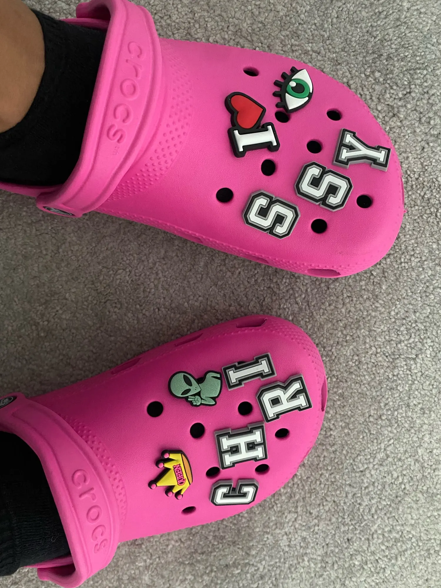 Optional 100pcs Anime Croc Charms Dogs Shoe Charms Mexico Flag Texas Bad Bunny Pin Croc Medical Butterfly Shoe Decorations