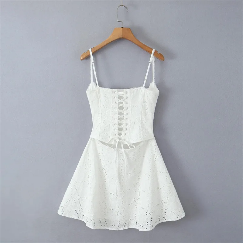 Женское мини-ПЛАТЬЕ ЭЛАРА на шнуровке БРАДУРИ АНГЛАИ