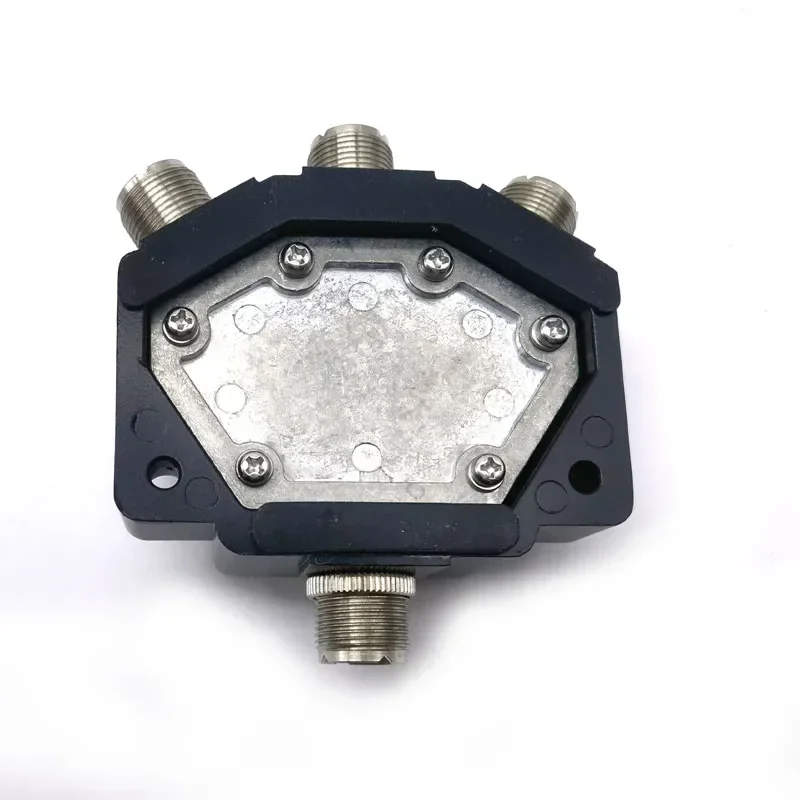 YUXINUO CO-301 Антенный переключатель