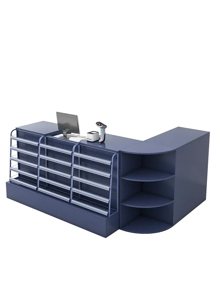 Стеллаж из массива дерева для хранения табака и вина в супермаркете