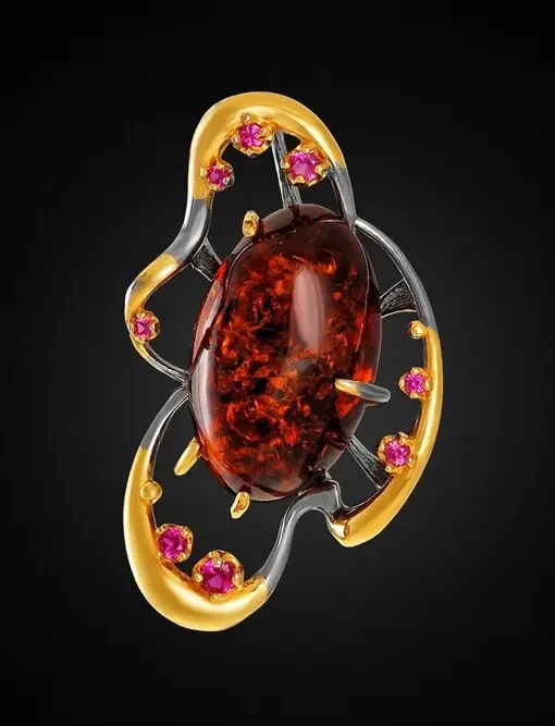 Эффектный кулон «Помпадур» из натурального янтаря и серебра с позолотой