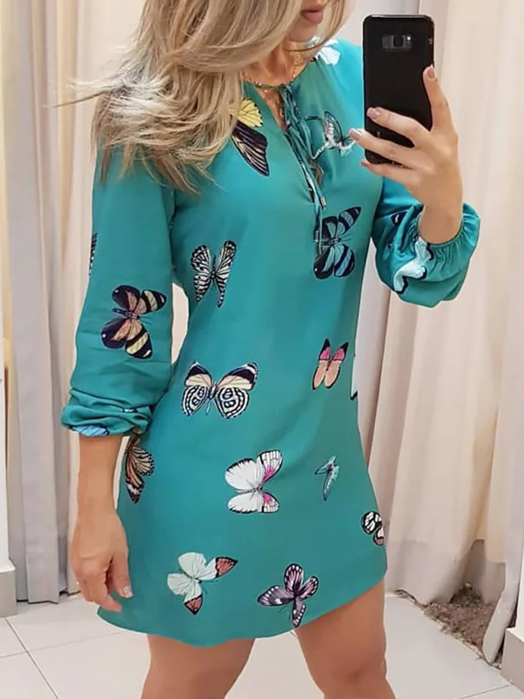 

Red Lips Print Tie Front Long Sleeve Dress