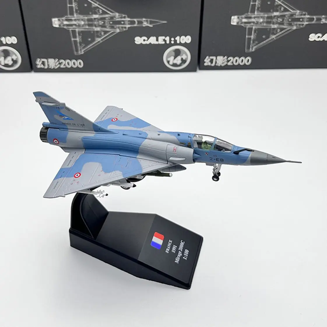 

Scale 1/100 Fighter Model France Dassault Mirage 2000 Military Aircraft Replica Aviation World War Plane Miniature Toy for Boy