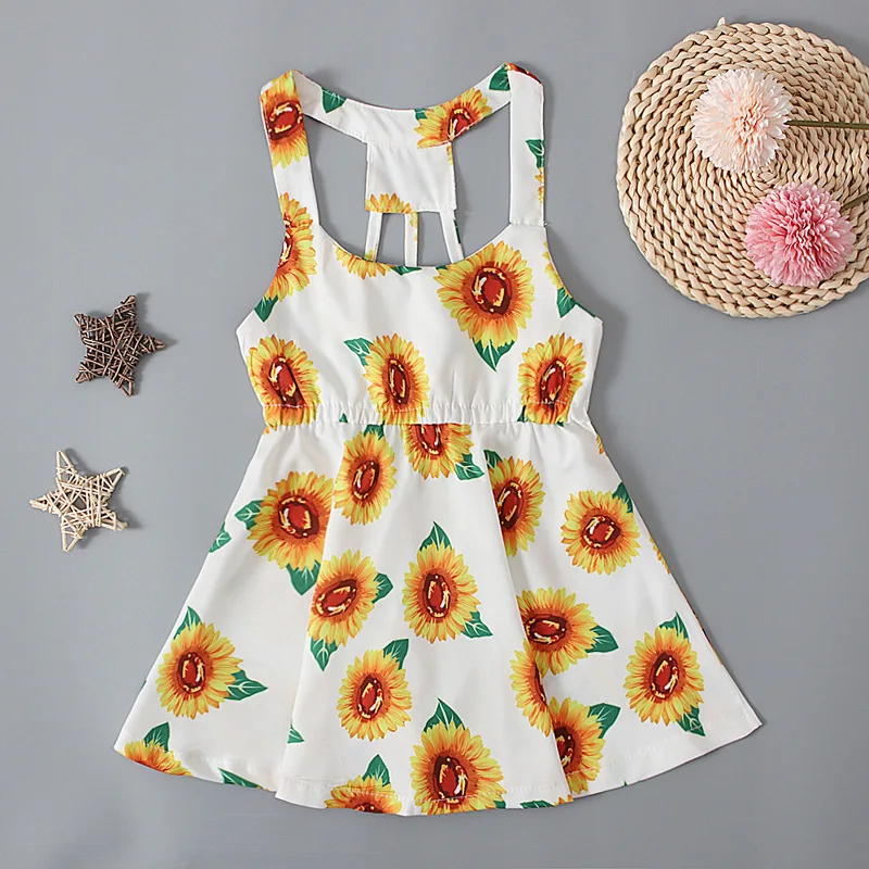

Детское платье на бретельках, с принтом подсолнухов и открытой спиной