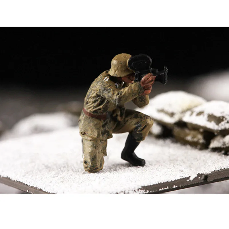 Экшн-фигурка солдата записывающая видео в масштабе 1:72