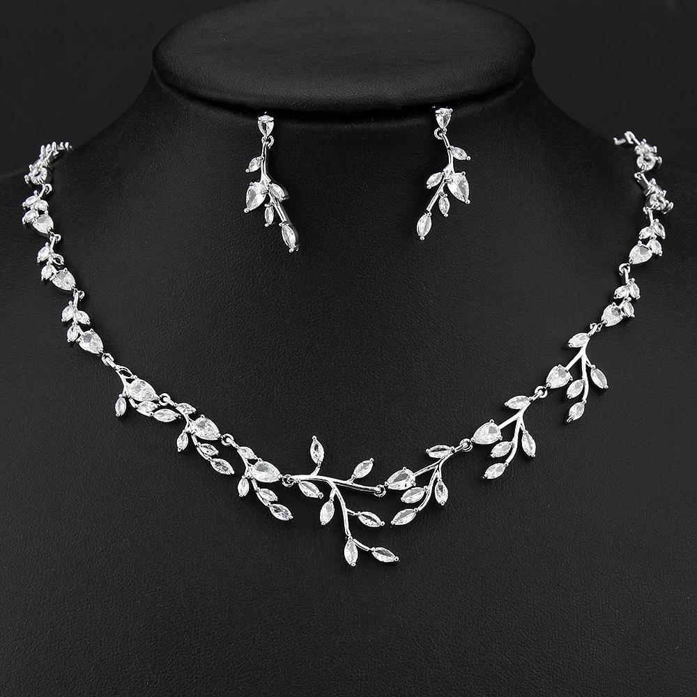 

Bettyue Fashion Statement Simplicity Style Noble Zirconia Jewelry Set For Women&Girls Banquet Delicate Dress-Up Fancy Gift