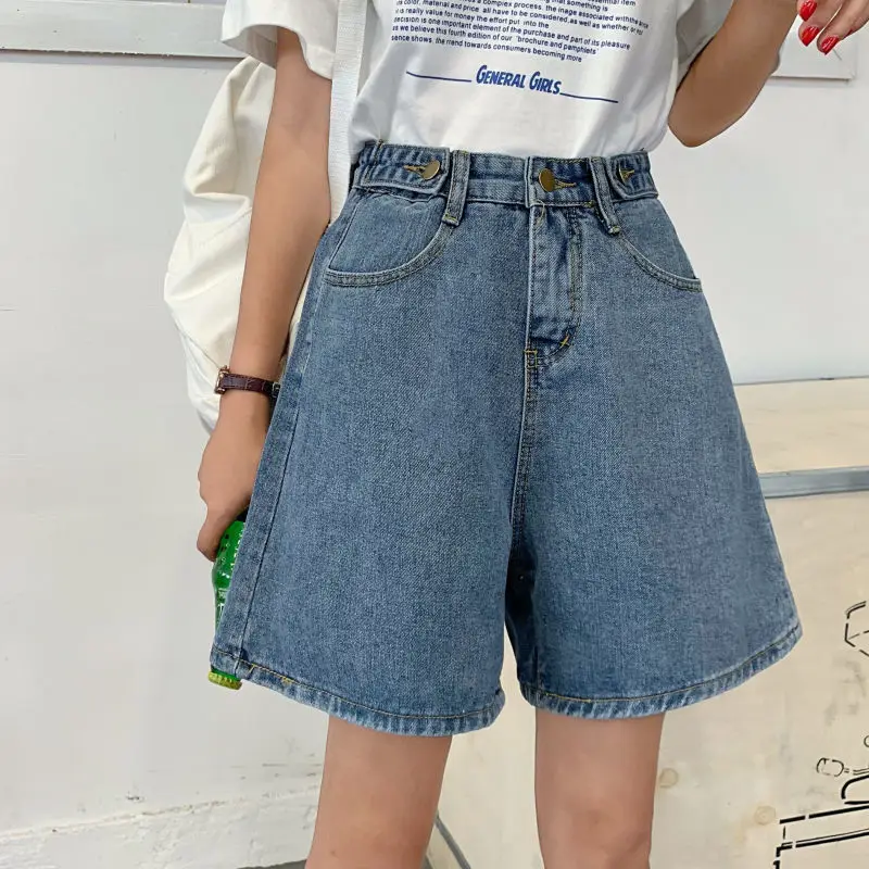 2023 Summer Vintage Women High Waist Button Wigh Leg Knee-Lenght Jeans Shorts Korea Chic Casual Female Loose Blue Denim Shorts