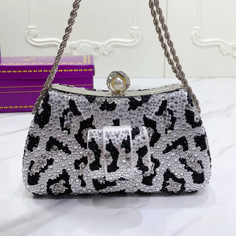 Женский клатч с цепочкой и жемчугом Модная элегантная Зеленая Сумка-клатч в